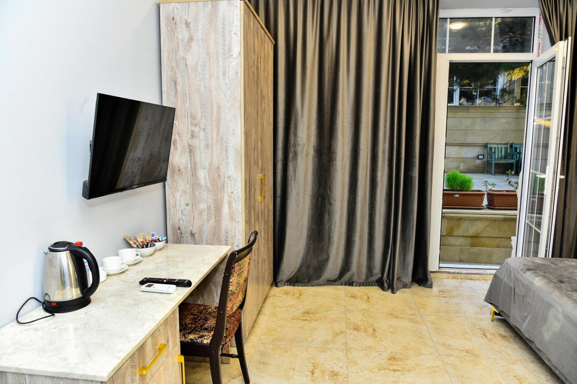Avrasya Inn Hotel Baku Ngoại thất bức ảnh