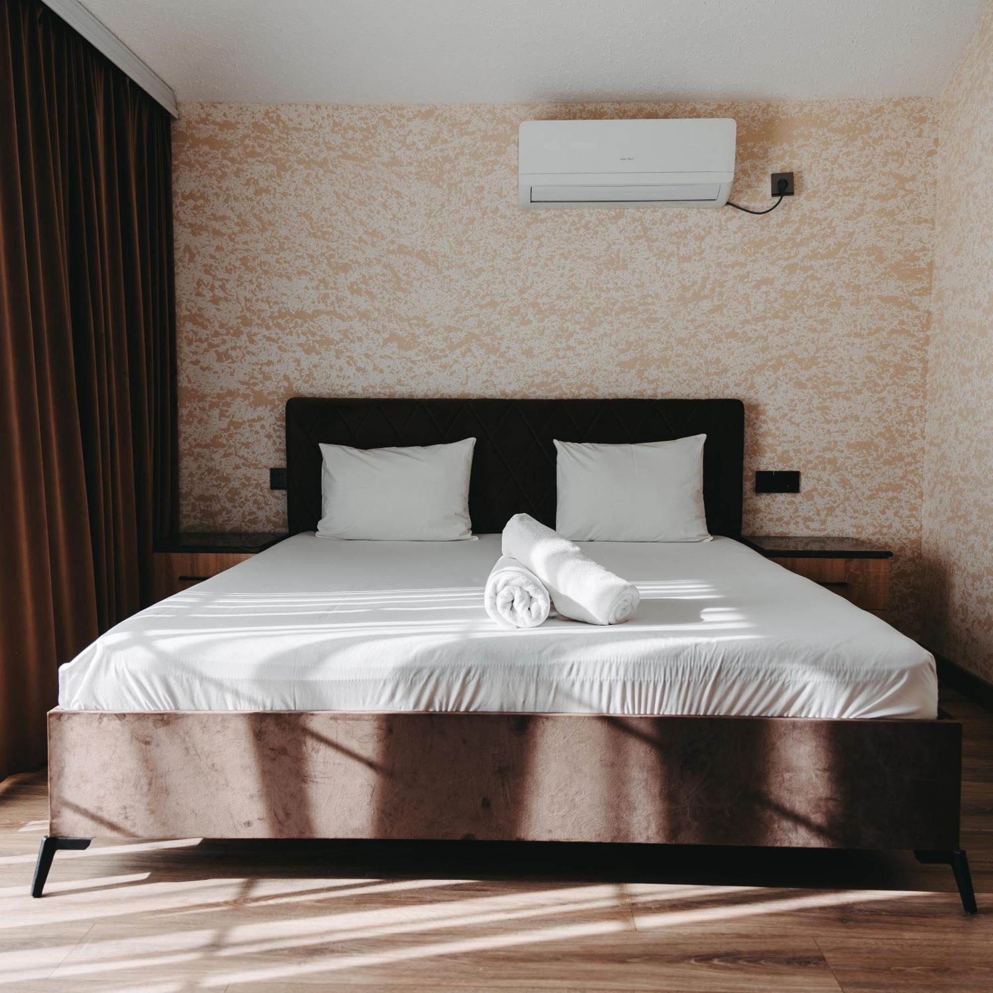 Avrasya Inn Hotel Baku Ngoại thất bức ảnh